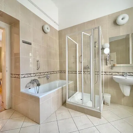 Friend Of Deak Ferenc Apartment