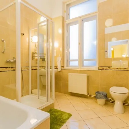 Friend Of Deak Ferenc Appartement